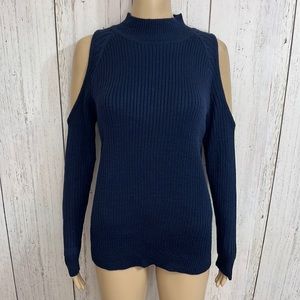 onetheland Cold Shoulder Sweater